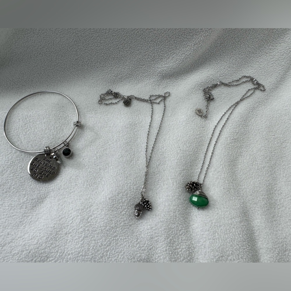 Silver and Green Pendant Necklace Set with bracelet